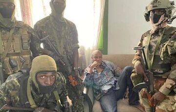 Государственный переворот в Гвинее: мятежники захватили президента Государственный переворот в Гвинее: мятежники захватили президента