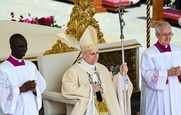 Папа Римский Лев XIV призвал к справедливому миру в Украине