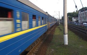 Укразалізниця вперше після початку пандемії запускає потяги за кордон Укразалізниця вперше після початку пандемії запускає потяги за кордон