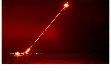 Великобритания провела успешные испытания лазерного оружия для борьбы с дронами Великобритания провела успешные испытания лазерного оружия для борьбы с дронами