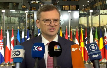 ЄС передав Україні 300 тисяч боєприпасів із обіцяного 1 млн, - Кулеба ЄС передав Україні 300 тисяч боєприпасів із обіцяного 1 млн, - Кулеба
