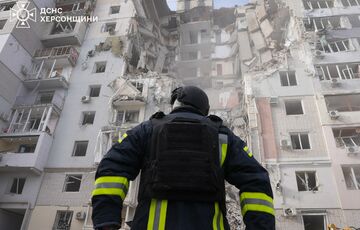 Под завалами в Херсоне нашли еще одно тело погибшего Под завалами в Херсоне нашли еще одно тело погибшего
