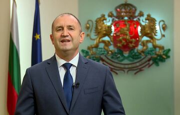 В Болгарии запретили бесплатно передавать Украине бронетехнику  В Болгарии запретили бесплатно передавать Украине бронетехнику
