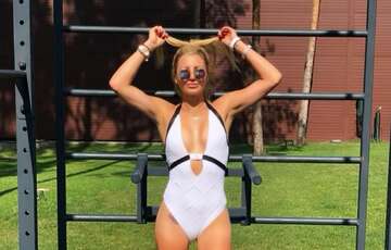 Украинская теннисистка родила сына легионеру киевского ”Динамо” Украинская теннисистка родила сына легионеру киевского ”Динамо”