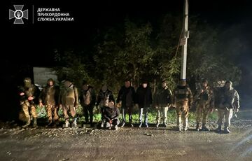 Прикордонники схопили групу ухилянтів за 200 метрів від кордону зі Словаччиною