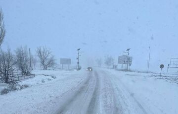 Одесская трасса в Николаевской области заблокирована снегопадом