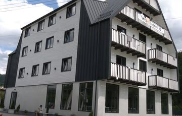 Медики визначили причину масового отруєння дітей у таборі на Львівщині