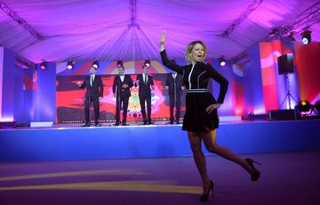 Захарова пугает мир ”израильскими наемниками”, которые воюют на стороне ”нацистов Азова”