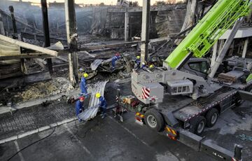 Установлены имена российских летчиков, совершивших удар по ТЦ в Кременчуге