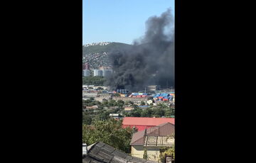 У вантажному терміналі Новоросійська масштабна пожежа: відео