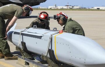Байден дозволив передати Україні крилаті авіабомби JSOW