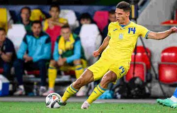 Наполі планує придбати зіркового гравця збірної України Наполі планує придбати зіркового гравця збірної України