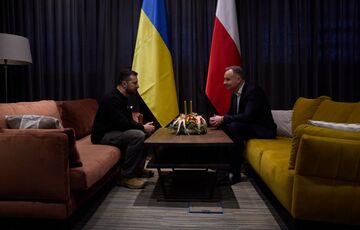 Зеленский встретился с Дудой по пути в Украину: о чем говорили Зеленский встретился с Дудой по пути в Украину: о чем говорили