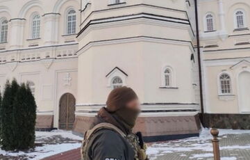 СБУ прийшла з обшуками до Почаївської лаври