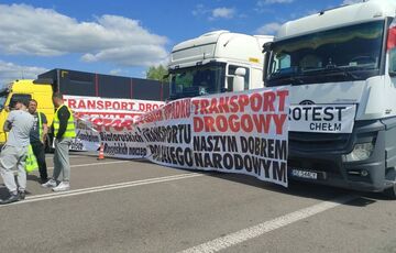 Україна у понеділок спробує переконати польських перевізників скасувати блокаду