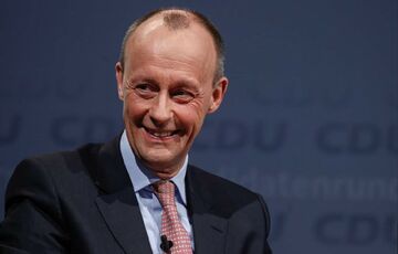 Майбутній голова партії Меркель підтримав передачу зброї Україні Майбутній голова партії Меркель підтримав передачу зброї Україні