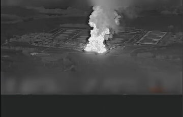 Появились спутниковые снимки последствий атаки на главную нефтеперекачивающую станцию ”Унеча” Появились спутниковые снимки последствий атаки на главную нефтеперекачивающую станцию ”Унеча”