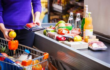 Ціни на продукти в Україні наблизилися до європейських, а на деякі товари вже перегнали Ціни на продукти в Україні наблизилися до європейських, а на деякі товари вже перегнали