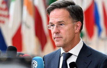 В НАТО призвали Румынию ”эффективно отвечать” на пролеты российских дронов В НАТО призвали Румынию ”эффективно отвечать” на пролеты российских дронов