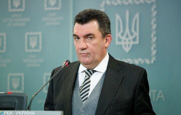 Це виклик для всієї Європи: Данілов різко прокоментував статтю Медведєва про Україну Це виклик для всієї Європи: Данілов різко прокоментував статтю Медведєва про Україну
