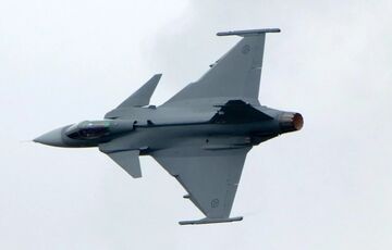 Politico: Швеція обговорює передачу ЗСУ винищувачів Gripen Politico: Швеція обговорює передачу ЗСУ винищувачів Gripen