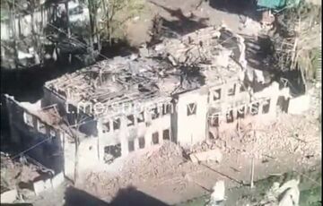 Российские военные уничтожили здание горгаза в Бахмуте Российские военные уничтожили здание горгаза в Бахмуте