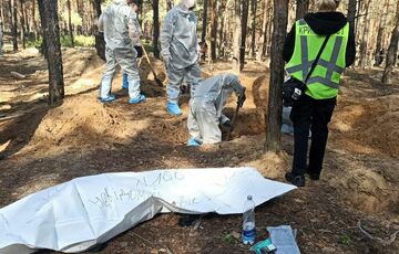 В Изюме эксгумировали уже 427 тел, 5 из них - дети 