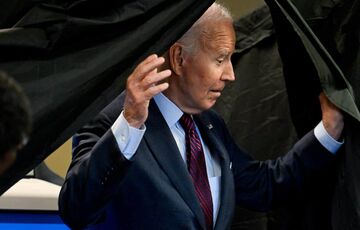 Байден досрочно проголосовал на выборах президента США Байден досрочно проголосовал на выборах президента США
