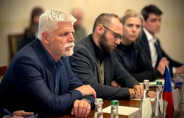 Президент Чехии пережил массированную атаку дронами в Одессе Президент Чехии пережил массированную атаку дронами в Одессе