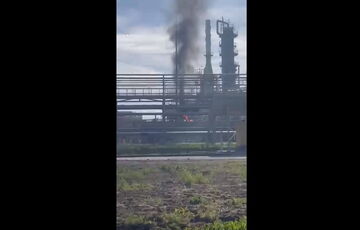 У РФ вдруге за два дні повідомляють про атаку дронів на НПЗ у Краснодарському краї: відео