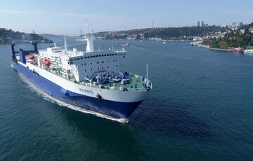 Україна вперше з початку війни відновила поромне сполучення з Грузією