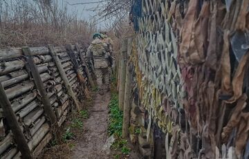 Умєров заявив, що ЗСУ пройшли першу та другу лінії оборони окупантів Умєров заявив, що ЗСУ пройшли першу та другу лінії оборони окупантів