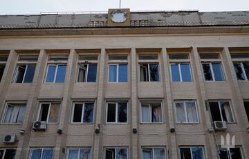 Российские военные атаковали центр Краматорска Российские военные атаковали центр Краматорска