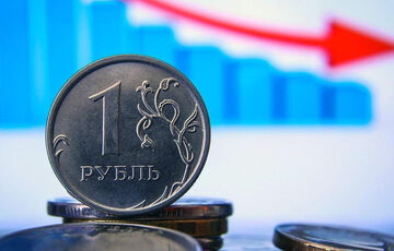 После обращения Путина в России начал падать официальный курс рубля После обращения Путина в России начал падать официальный курс рубля