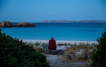 Помер італійський Робінзон Крузо - Мауро Моранді, він прожив на острові 32 роки