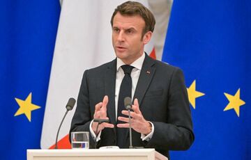 Макрон просит не унижать Россию и заговорил о визите в Киев 