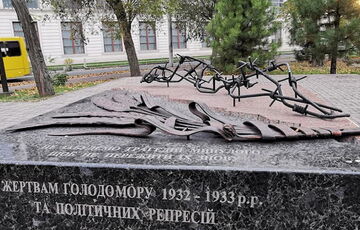 Окупанти знесли пам'ятник жертвам голодомору у Маріуполі