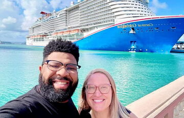 Пара зі США продала майно та переїхала жити на круїзний лайнер