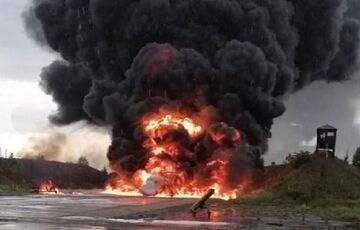 СМИ: Украине впервые удалось уничтожить российский стратегический бомбардировщик 