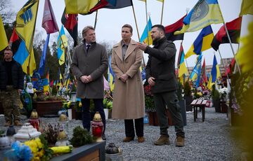 В Україну приїхала прем'єр-міністр Данії В Україну приїхала прем'єр-міністр Данії