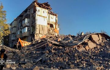 Зеленский отреагировал на удар россиян по Запорожью Зеленский отреагировал на удар россиян по Запорожью