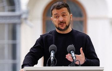 Зеленский начал первый с начала вторжения визит в Германию