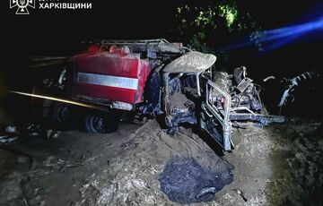 В Донецкой области на вражеской взрывчатке подорвалась автоцистерна со спасателями