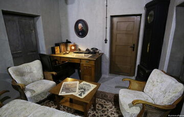 Померла Йоханна Руф - остання мешканка бункера, яка бачила Гітлера живим