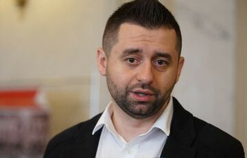 Арахамия потребовал от грузинских властей срочно освободить Саакашвили  Арахамия потребовал от грузинских властей срочно освободить Саакашвили