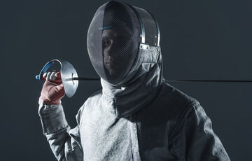 Фехтование — правила боя. Условия для нанесения противнику укола Фехтование — правила боя. Условия для нанесения противнику укола