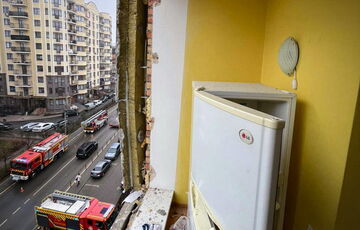 В Ирпене прогремел взрыв в жилом доме: фото, видео последствий