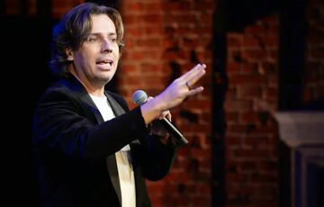 Максим Галкін заспівав відому українську пісню: відео