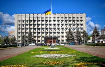 Ініціатива Одеської ОДА: перенесення початку навчального року на 20 вересня, щоб заробити на ”оксамитовому сезоні”