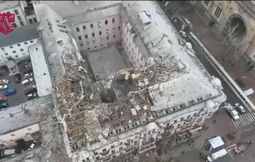 Как выглядит отель Бристоль и Филармония после российского удара: видео с дрона и фото Как выглядит отель Бристоль и Филармония после российского удара: видео с дрона и фото